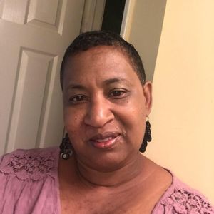 Meet your Posher, Etta